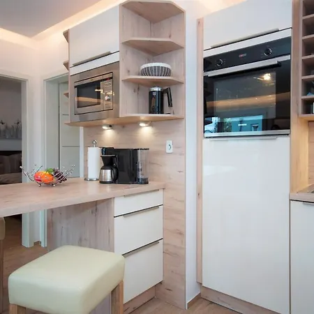 Haus Meeresleuchten Mit Sauna- Und Erlebnisbadnutzung Sellin  Exterior photo